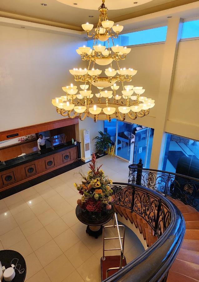 Hotel Tomasa Alona Kew White