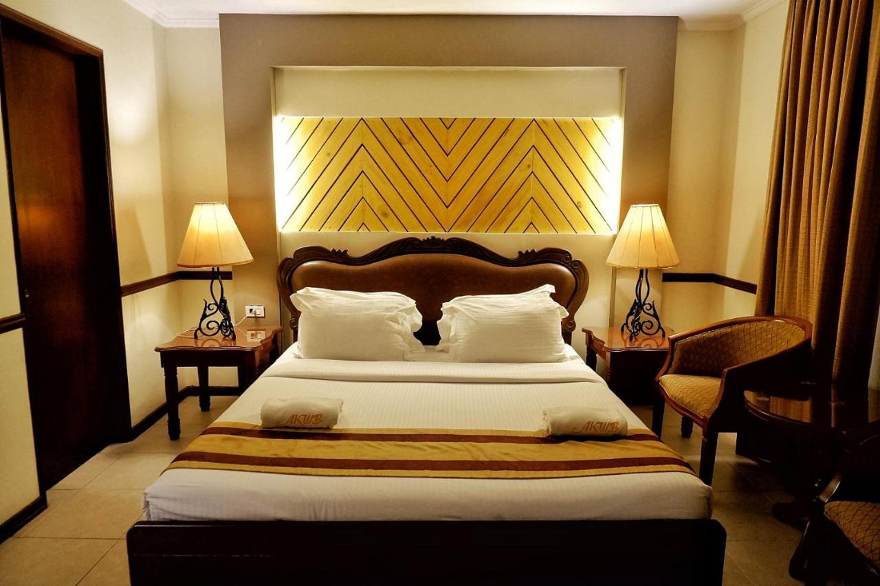 Tomasa Alona Kew White Panglao