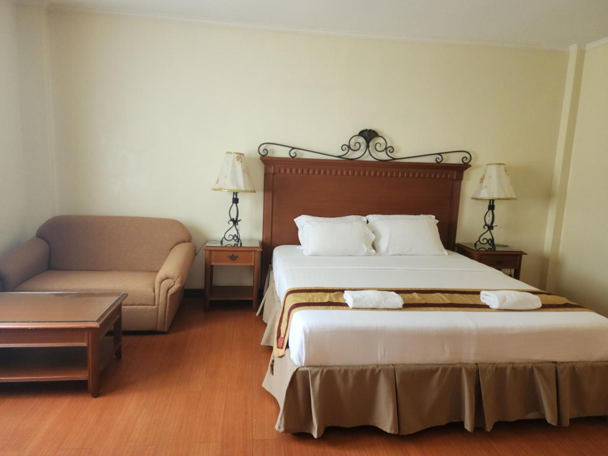 Hotel Tomasa Alona Kew White 3*