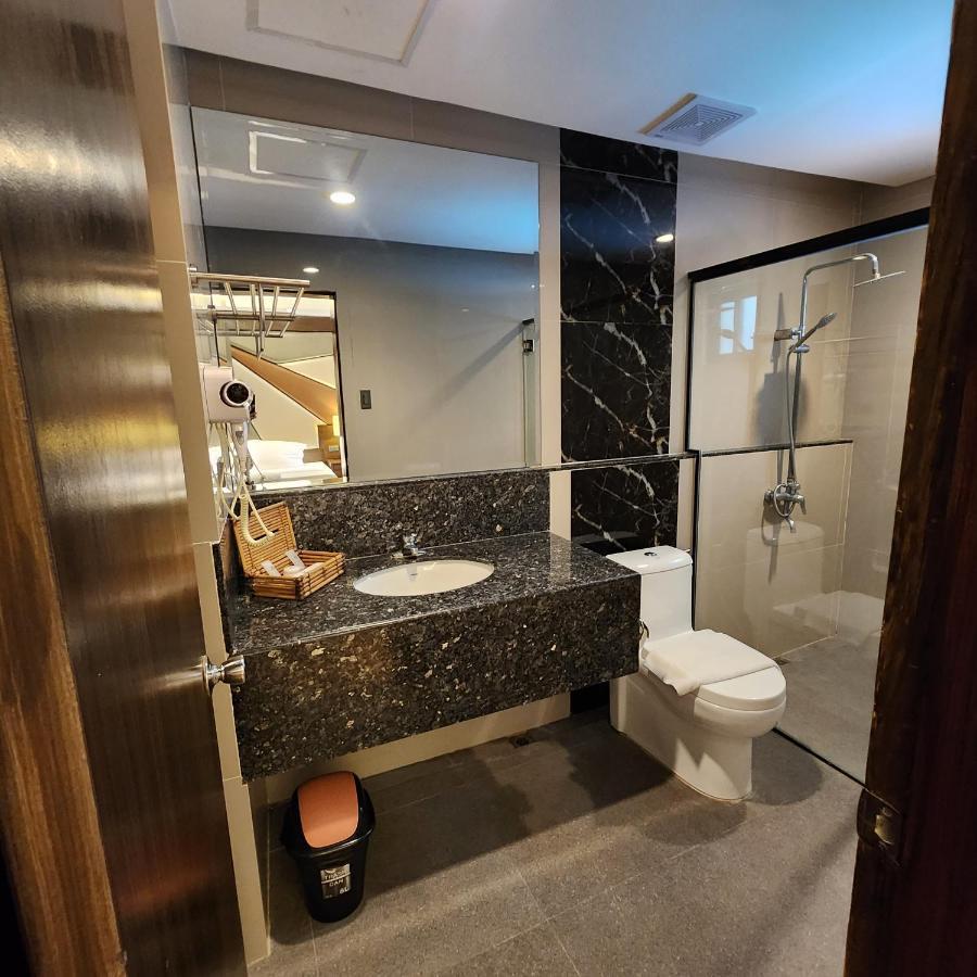 Hotel Tomasa Alona Kew White