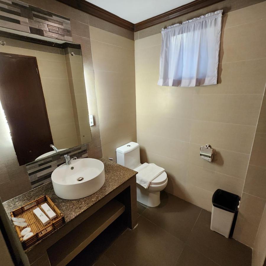 Tomasa Alona Kew White Panglao