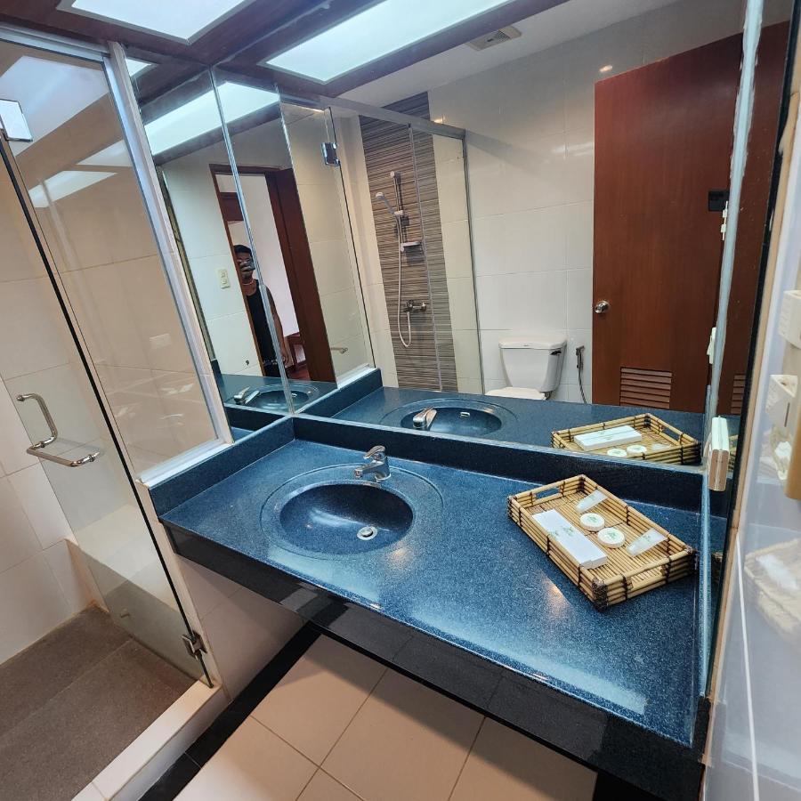 Hotel Tomasa Alona Kew White